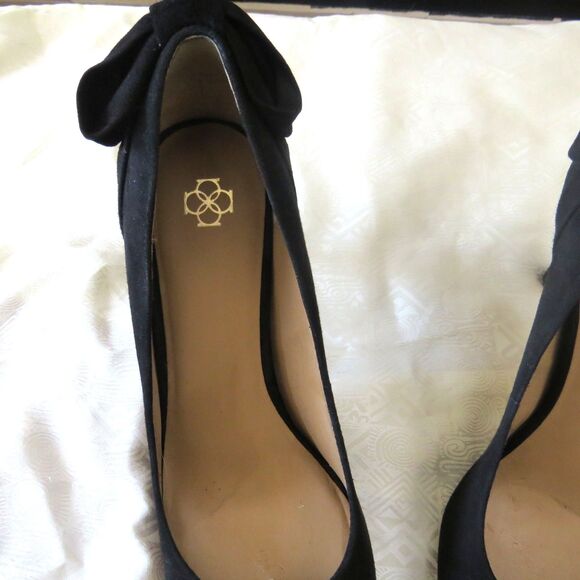 Ann Taylor Chic Black Suede Pumps with Bow Accent Back Heel 9.5 EUC - Picture 7 of 10
